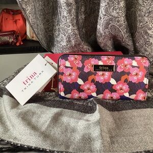 Trina Turk NWT floral zip around wallet